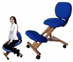 Я сам предпочитаю эргономичное кресло с упорами для коленей (kneeling chair). Сижу на нем и за столом, и даже когда работаю с пациентом.