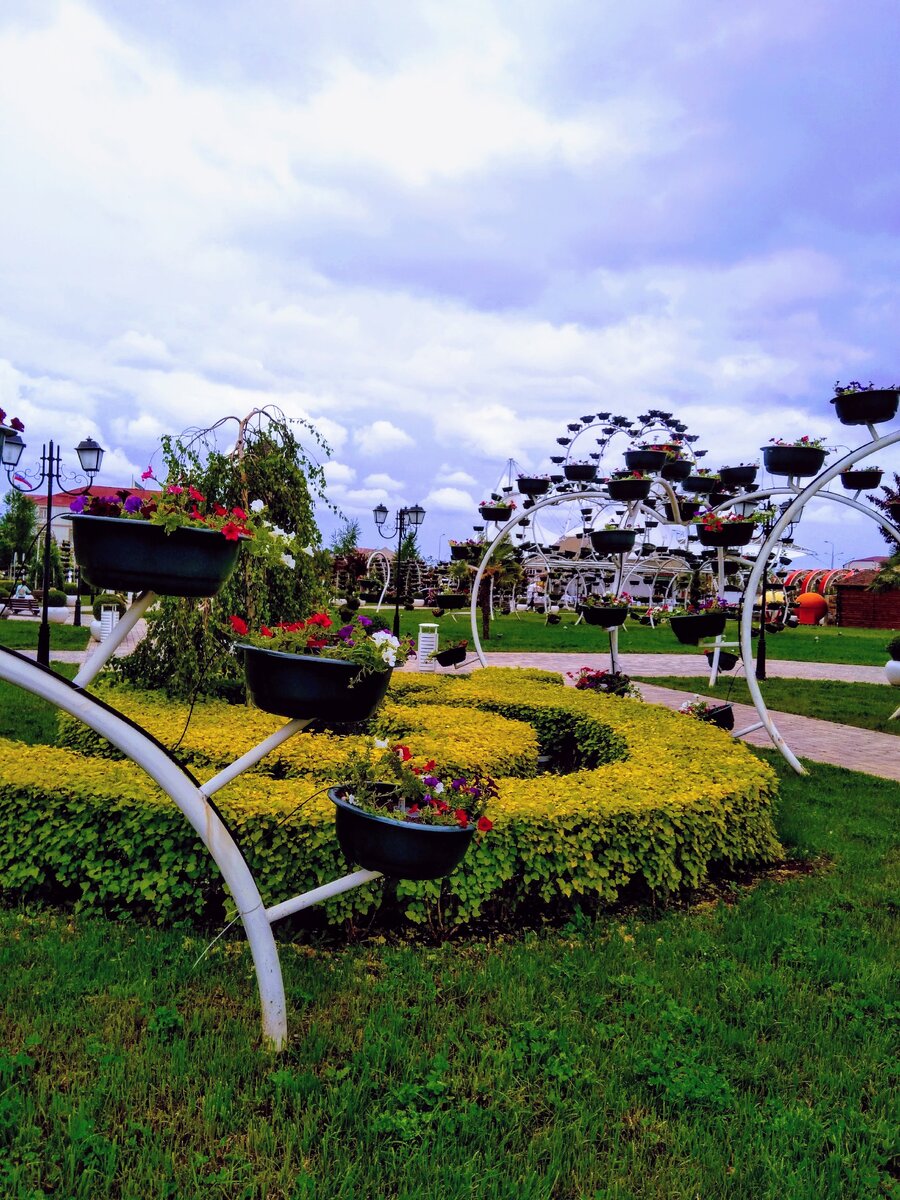 В Цветочном парке Грозного