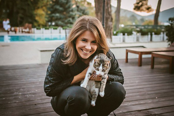 Лена Хаюлина в Геленджике. Когда море зовет, но расставаться с танцами и бизнесом в маленьком курортном городке невозможно, самое время поменять стратегию бизнеса!