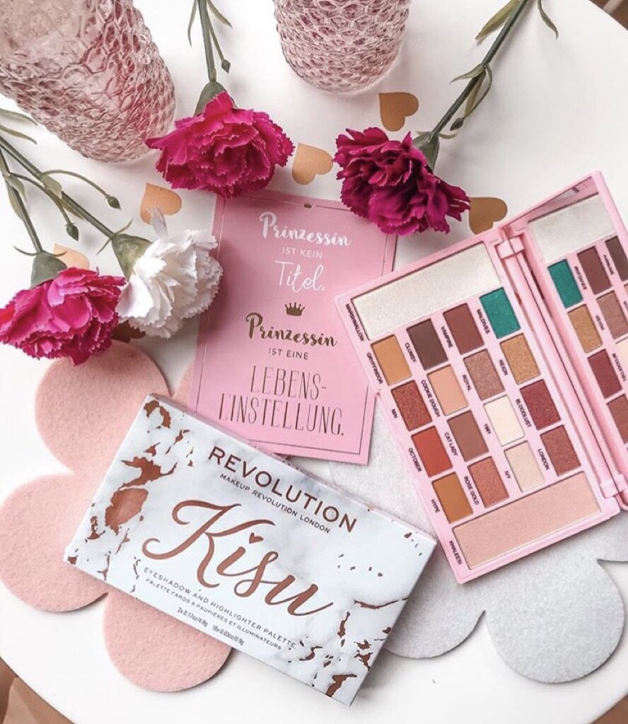 Шикарная и бесполезная косметика от Makeup Revolution! Обзор палеток ...