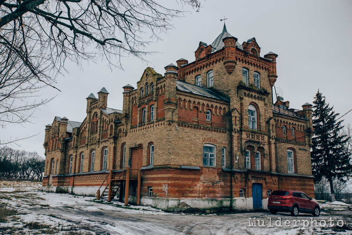 Памятник архитектуры в готическом стиле