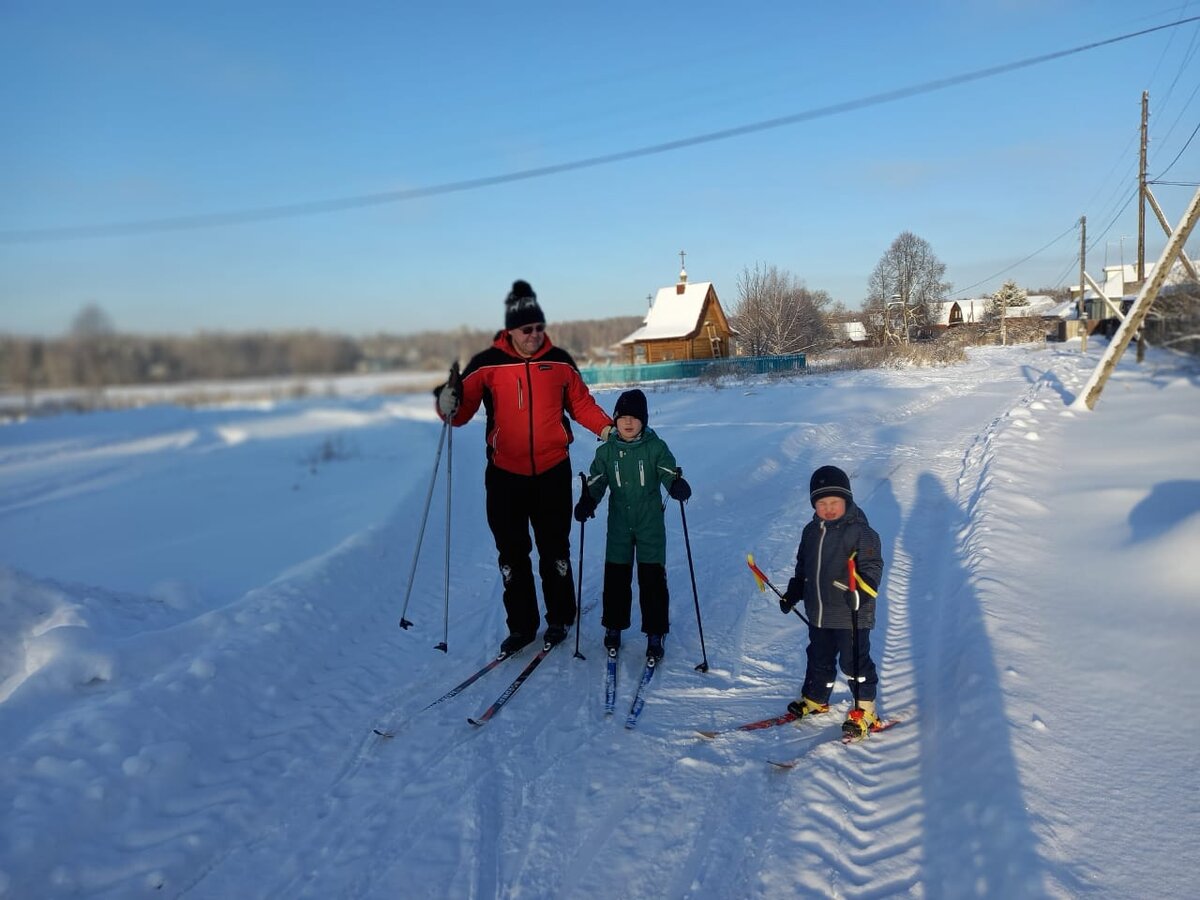 Мороз и солнце!  Все на лыжи!