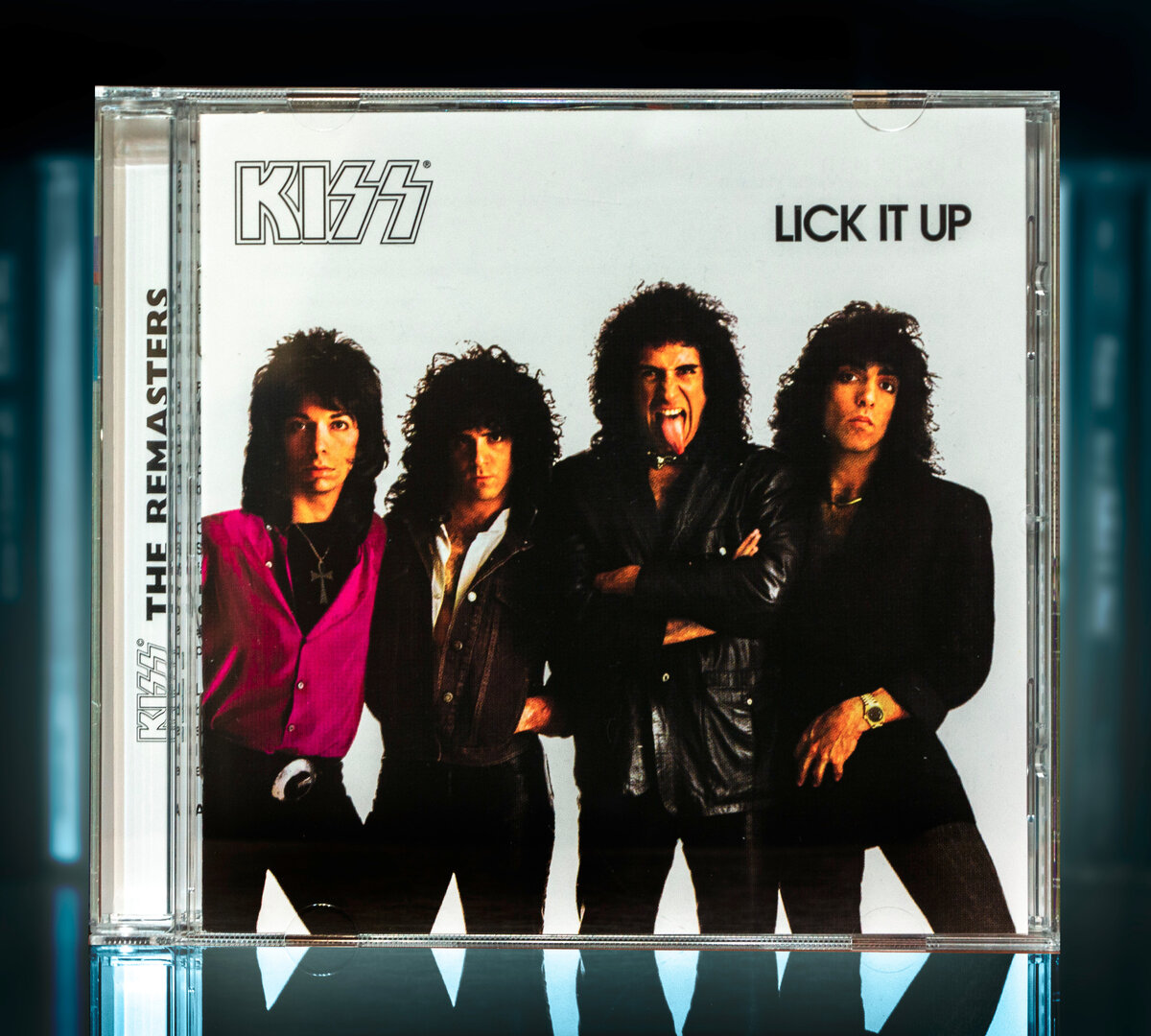 группа кисс без грима. Lick it up. Kiss lick it up обложка альбома. Kiss группа 1983. рок ume (usm) kiss, lick it up.