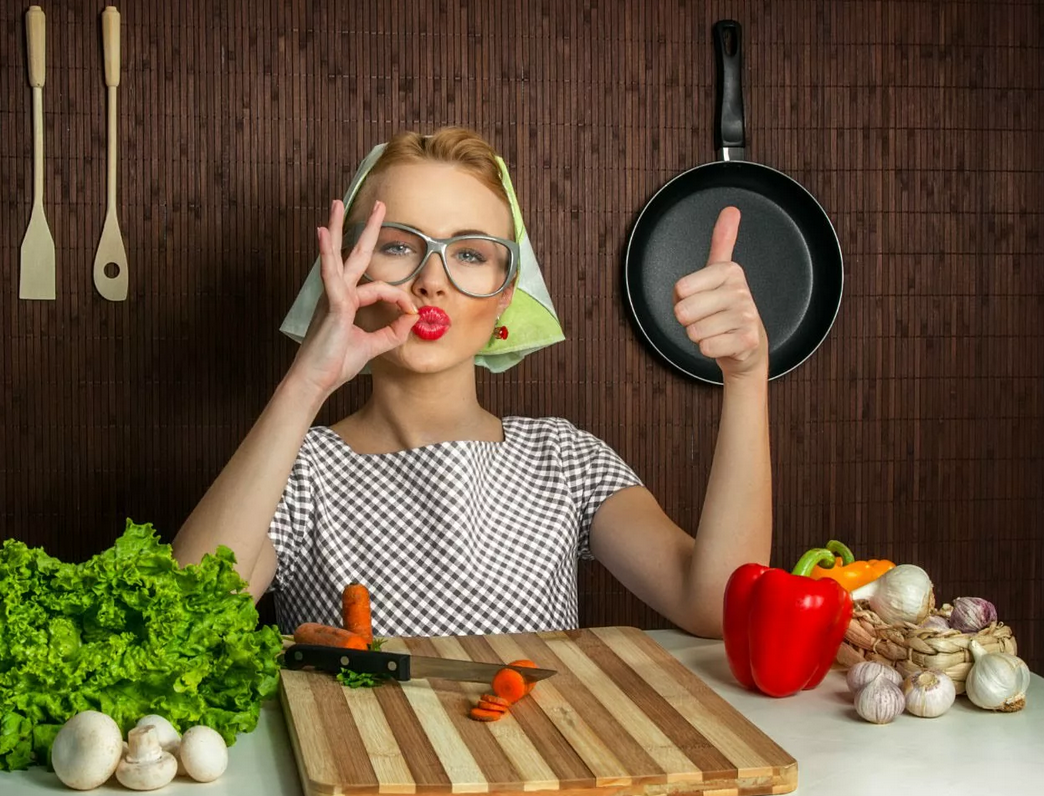 Оказалось, что у англичанки на кухне обнаружилась не печь-буржуйка или тараканы, а самая обыкновенная «открывашка», консервный нож, присутствующий на кухне практически в каждой российской семье.