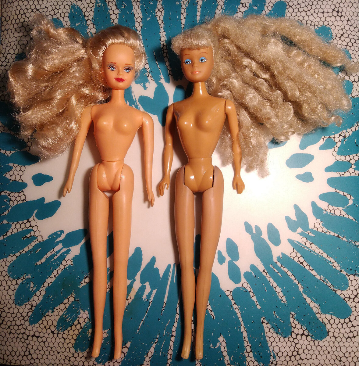 Слева Sandy и справа Steffi love