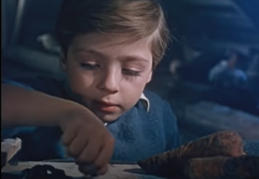 Дениска (Миша Кисляров), кадр из фильма "Весёлые истории" (1962)