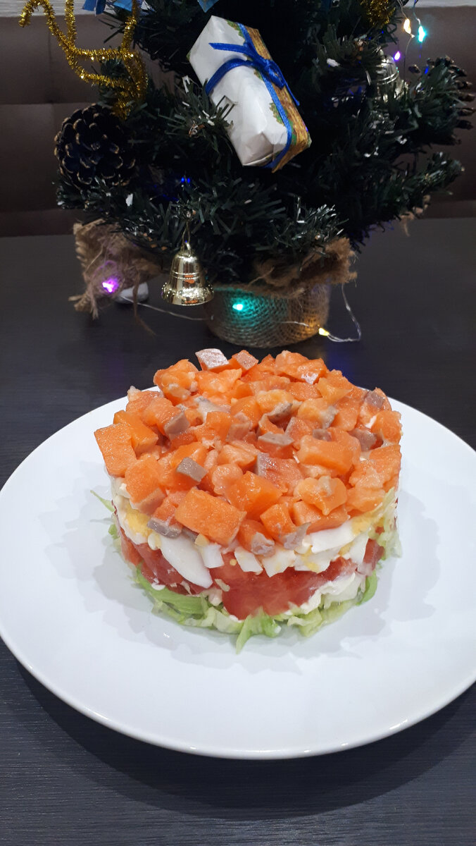 Салат с с/с красной рыбой