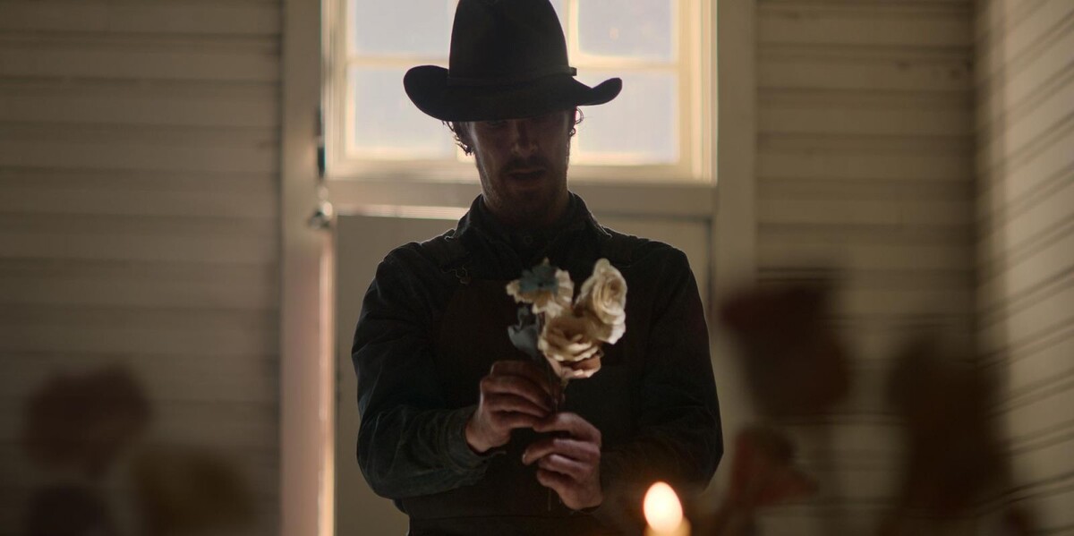 Бенедикт Камбербэтч в роли Фила к/ф "Власть пса"