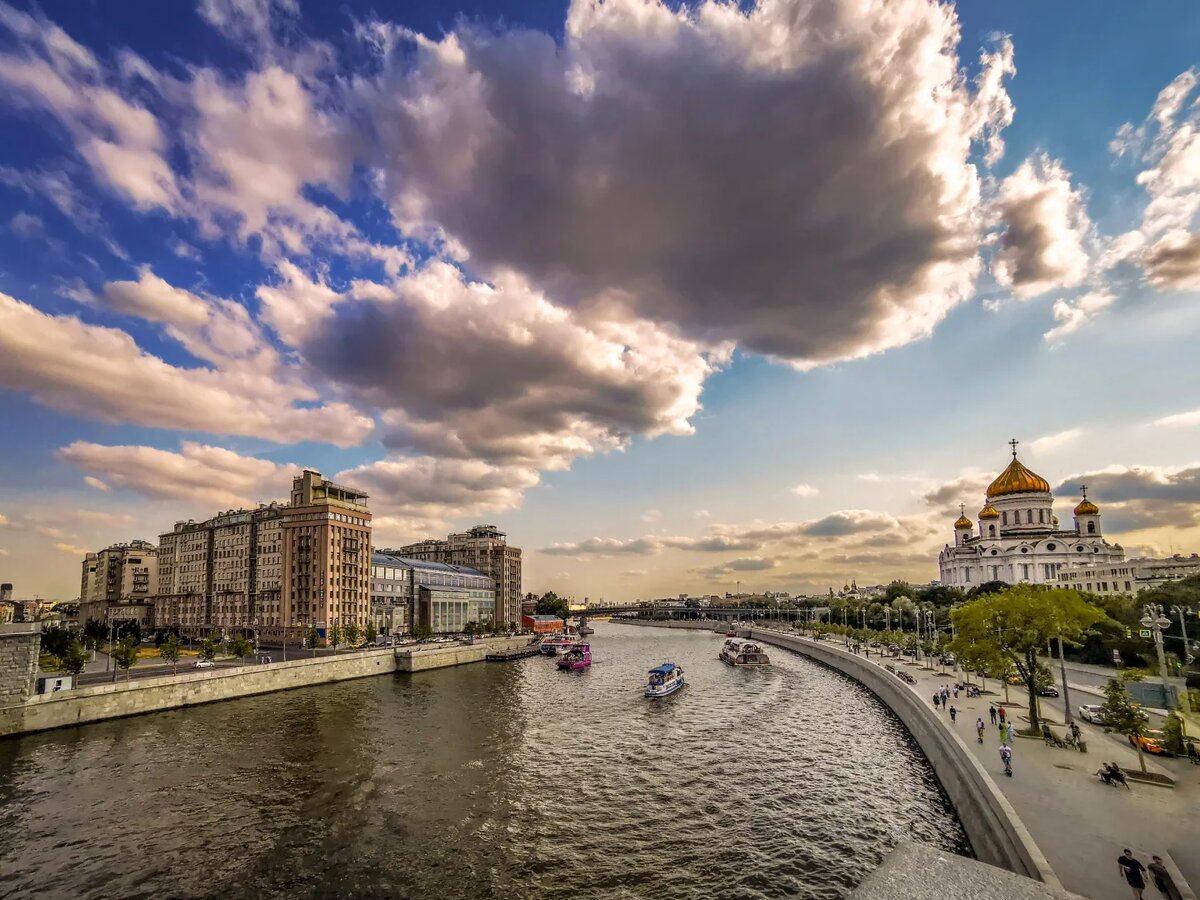 Патриарший мост, Большой Каменный мост и Дом на набережной | ПУТЕШЕСТВИЯ С  КОРОЛЕВОЙ | Дзен