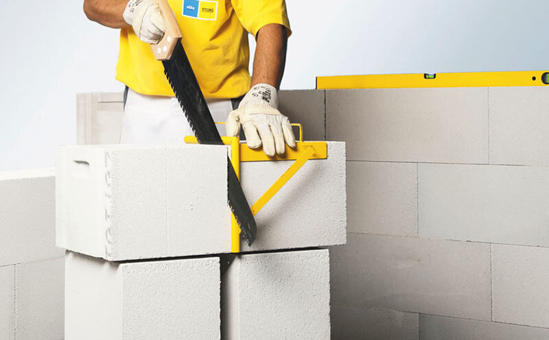 Блок блоку рознь