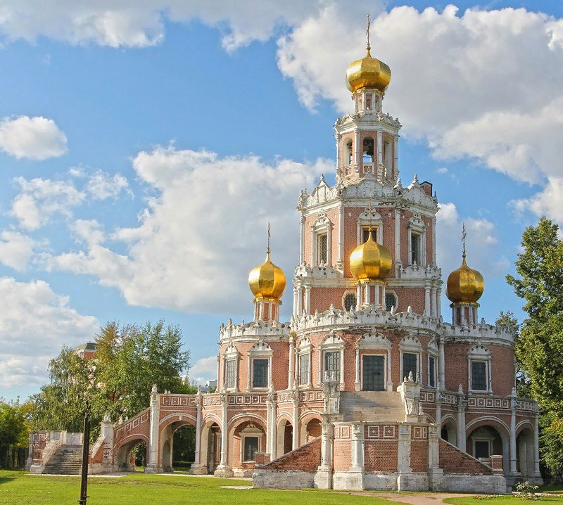 Нарышкинское барокко в москве. Церковь Покрова в Филях. Храм в Филях нарышкинское Барокко. Московское Барокко Церковь Покрова в Филях. Нарышкинский стиль храм Покрова в Филях.