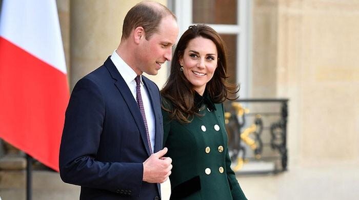 Кейт Миддлтон и принц Уильям поженились 29 апреля 2011 года. Они счастливы вместе, у них трое детей - принц Джордж, принцесса Шарлотта и принц Луи.-2