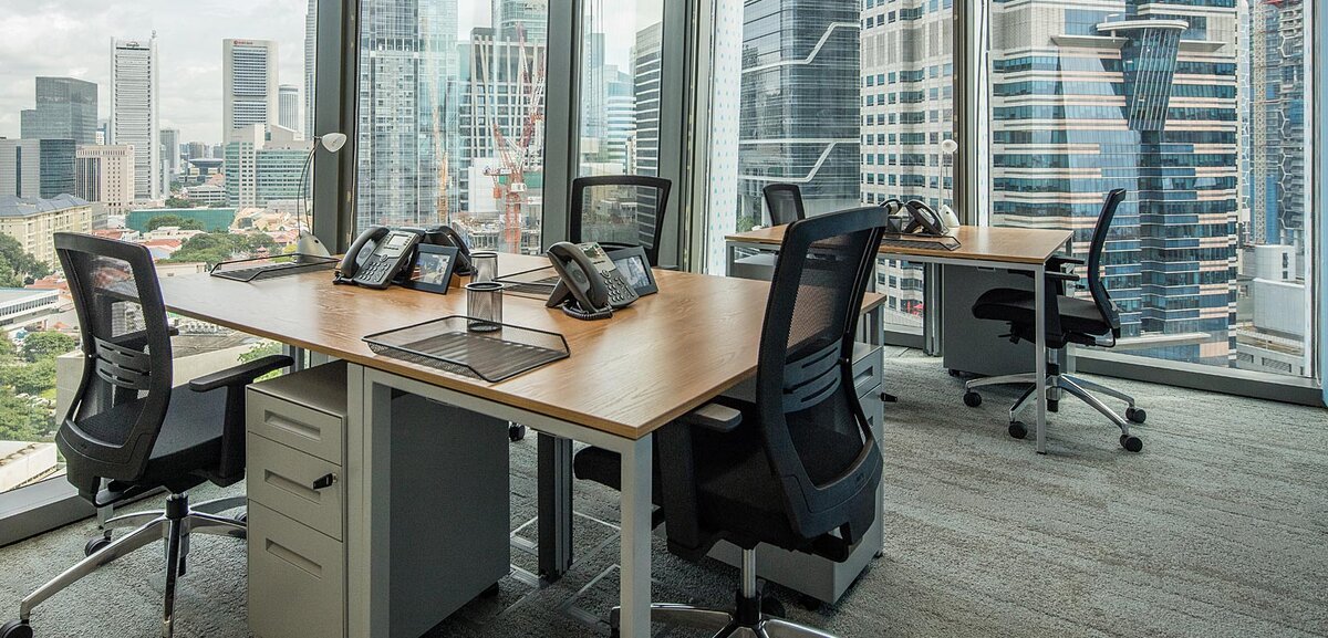 Манящая "корпоративная Америка".