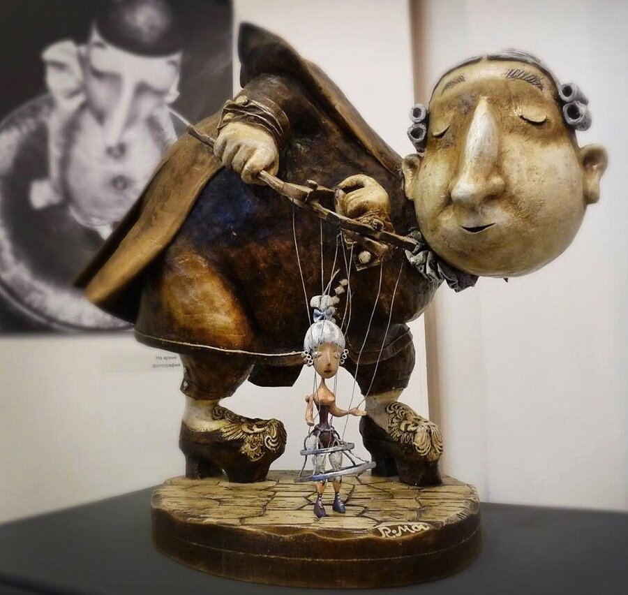 Скульптурная композиция Р. Шустрова. Фото: lovers-of-art.livejournal.com