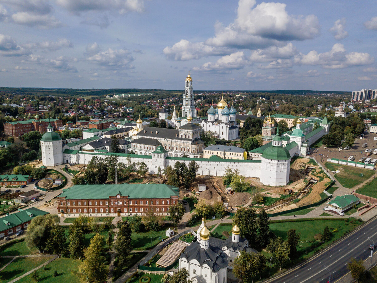 Троице-Сергиева Лавра в Сергиевом Посаде с высоты птичьего полета. Больше фото в инстаграм @juliaruspirit