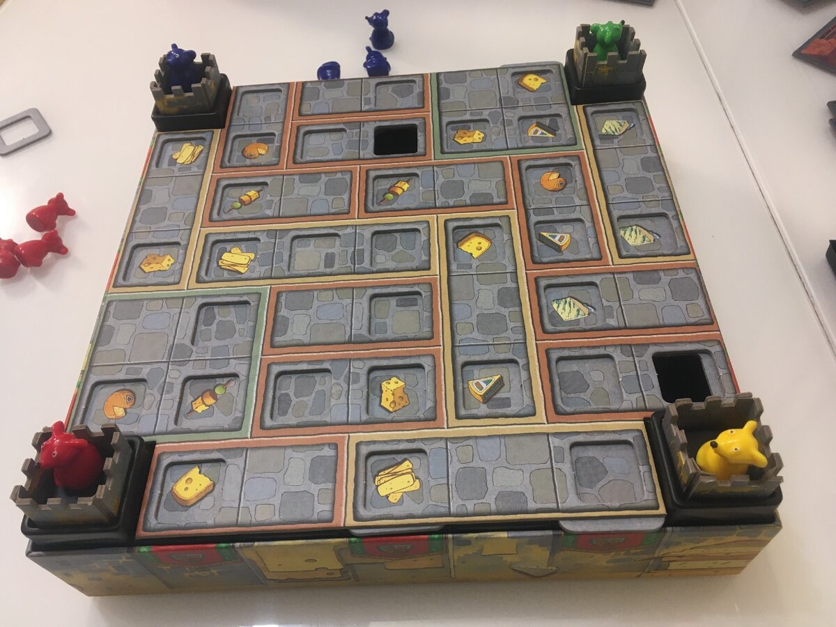 настольная игра "сырный замок". сырный замок игра комплектация. настольная игра viva topo. игра сырный край. игровое поле «сырный лабиринт».