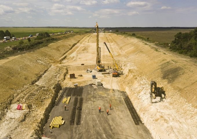  Строительные работы на трассе "Таврида". Фото: fcp2020.ru