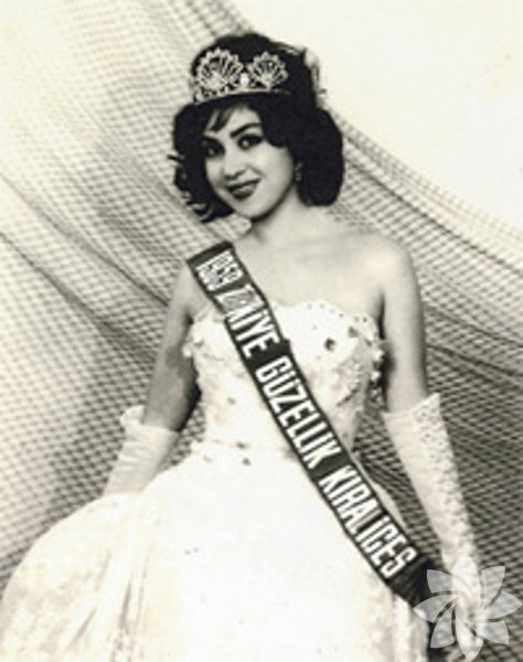 Небахат Чехре  в 15 лет стал Мисс Турция