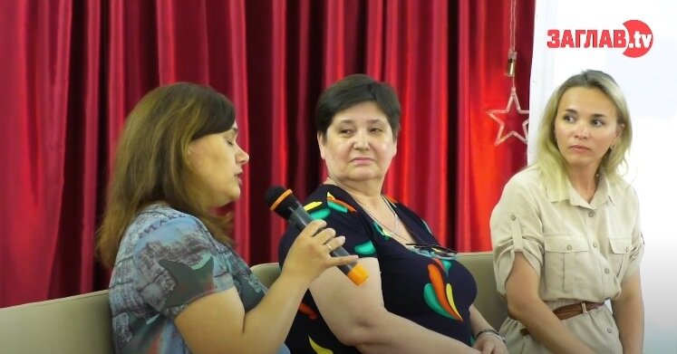 Кадр из ток-шоу: ЗаглавТВ