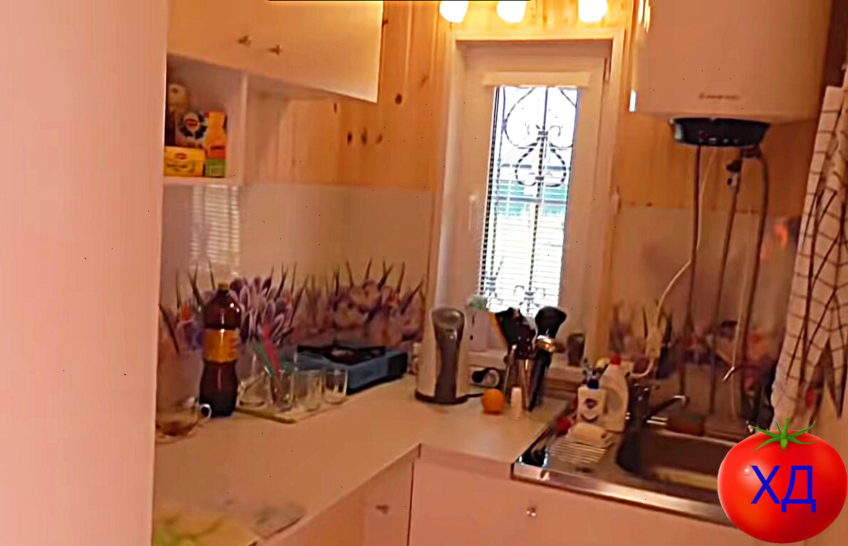 Здесь у меня кухня