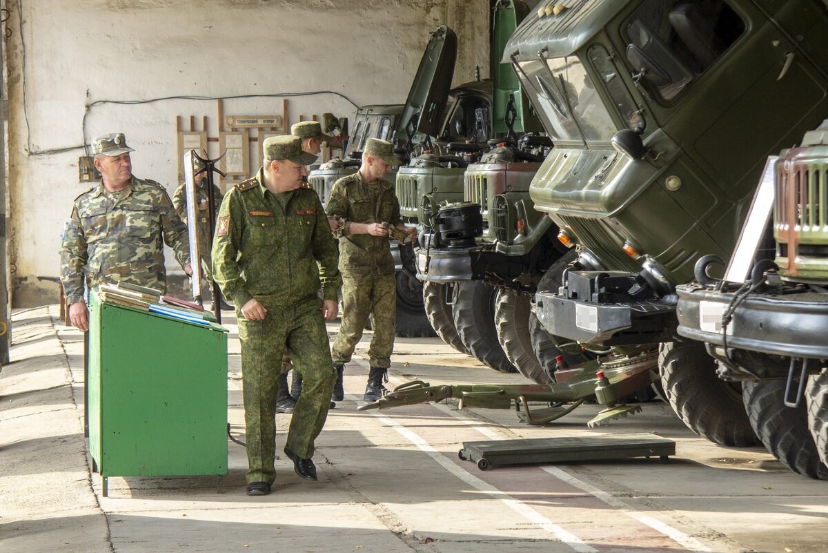 Смотр военной техники