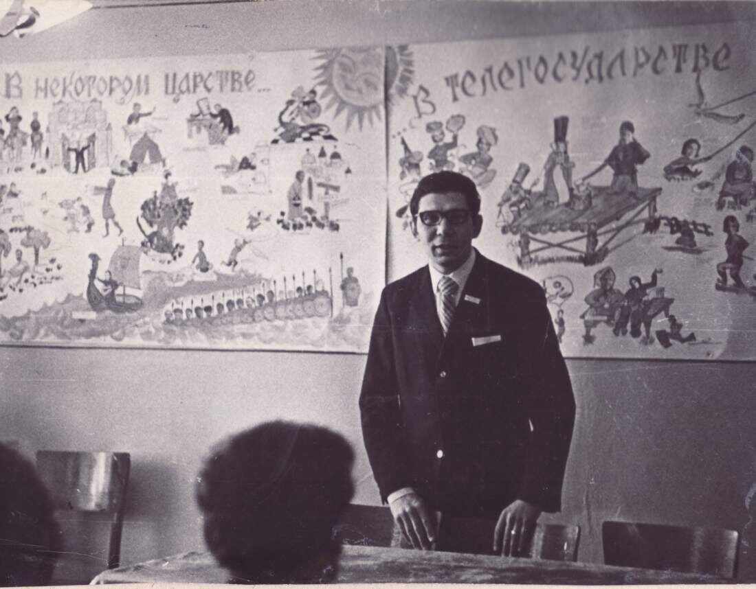 Директор Игарской телестудии В. Г. Григорьев ведёт планерку