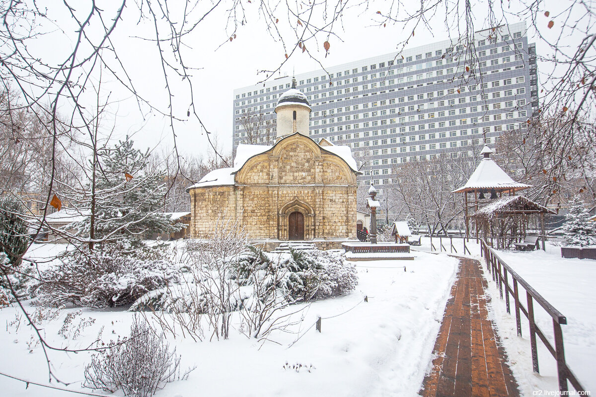 Церковь Трифона в Напрудном - одна из самых старых построек Москвы. Фото автора статьи (ещё 1 фото)