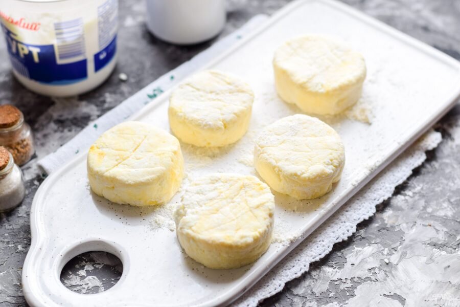 сырники из творога для заморозки. сырники полуфабрикаты упаковка. сырники полуфабрикаты. сырники замороженные. сырники замороженные.