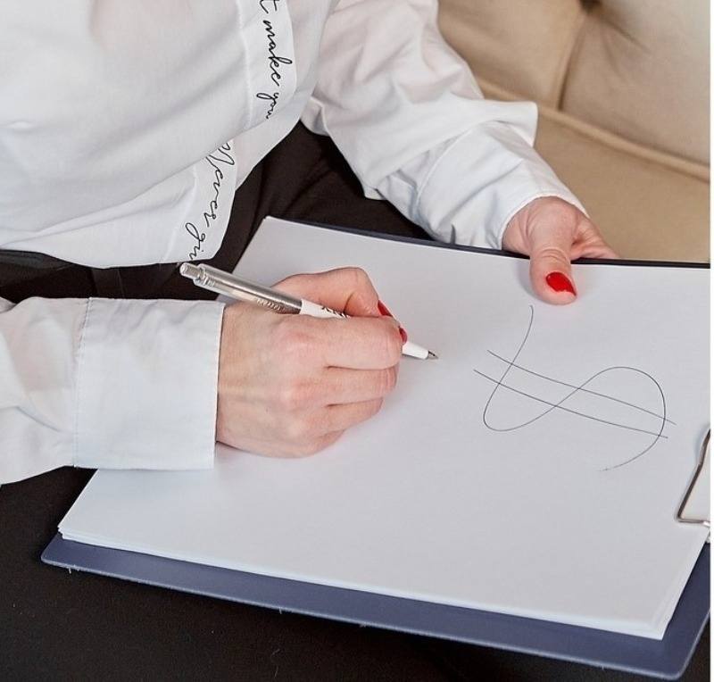 Фото https://www.instagram.com/p/CMBgXNhspWL/