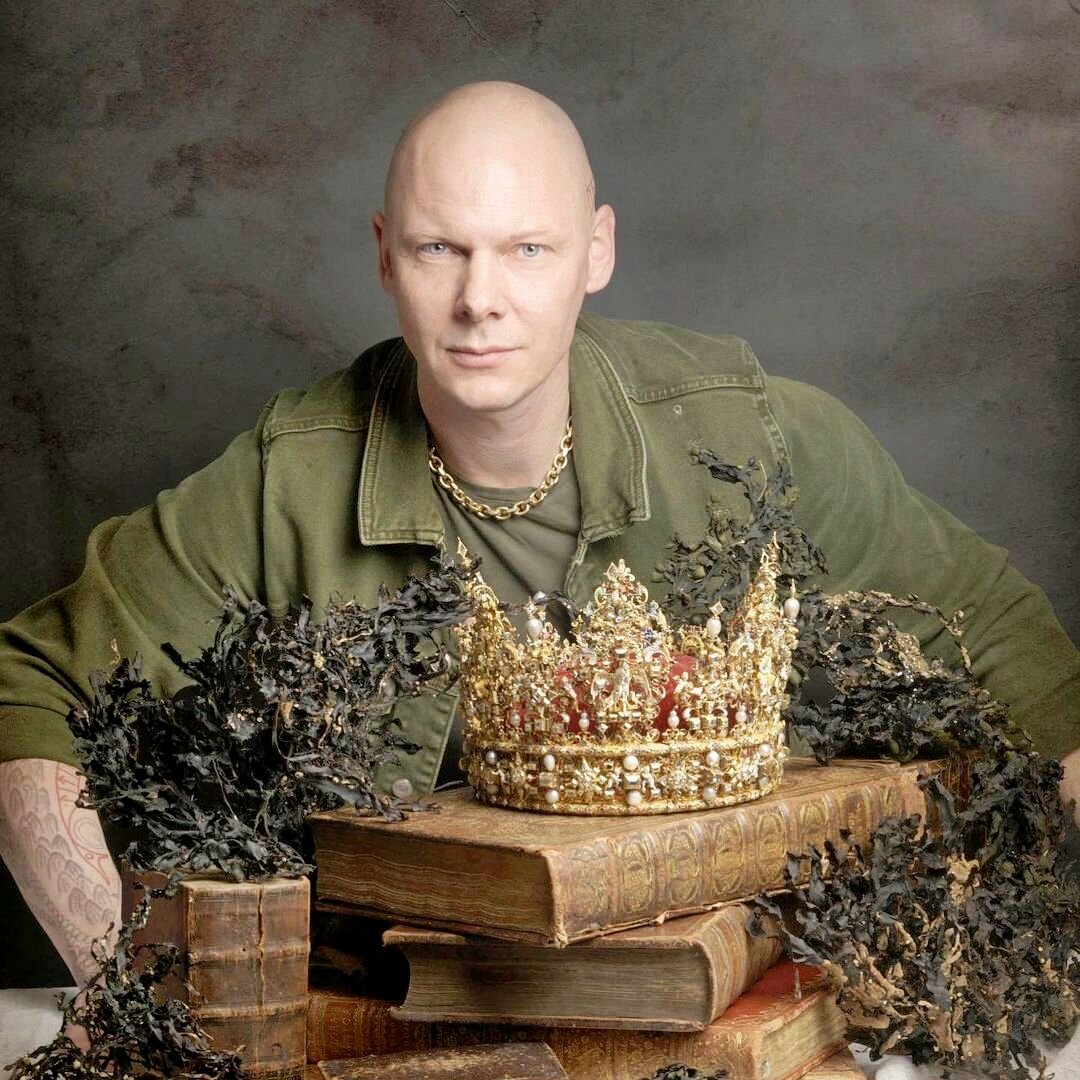 Джим Люнгвильд собственной персоной с короной короля Кристиана IV