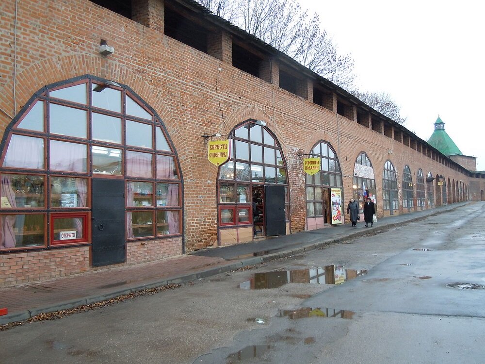 6 июня 2021 г. Мы продолжаем делать то, что мы уже много наделали (В. С. Черномырдин). Побывал в кремле и поснимал. Там территория закрыта и охрана не пускает.-53