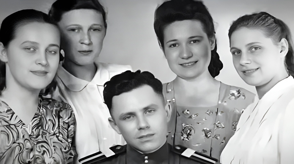 За что 16-летнего члена Гитлерюгенд приговорили к пожизненному заключению Русска