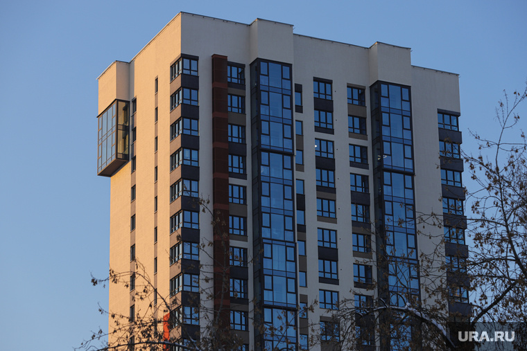    За последний год наметилась тенденция к падению цен на недвижимость, отметил Валерий Емельянов