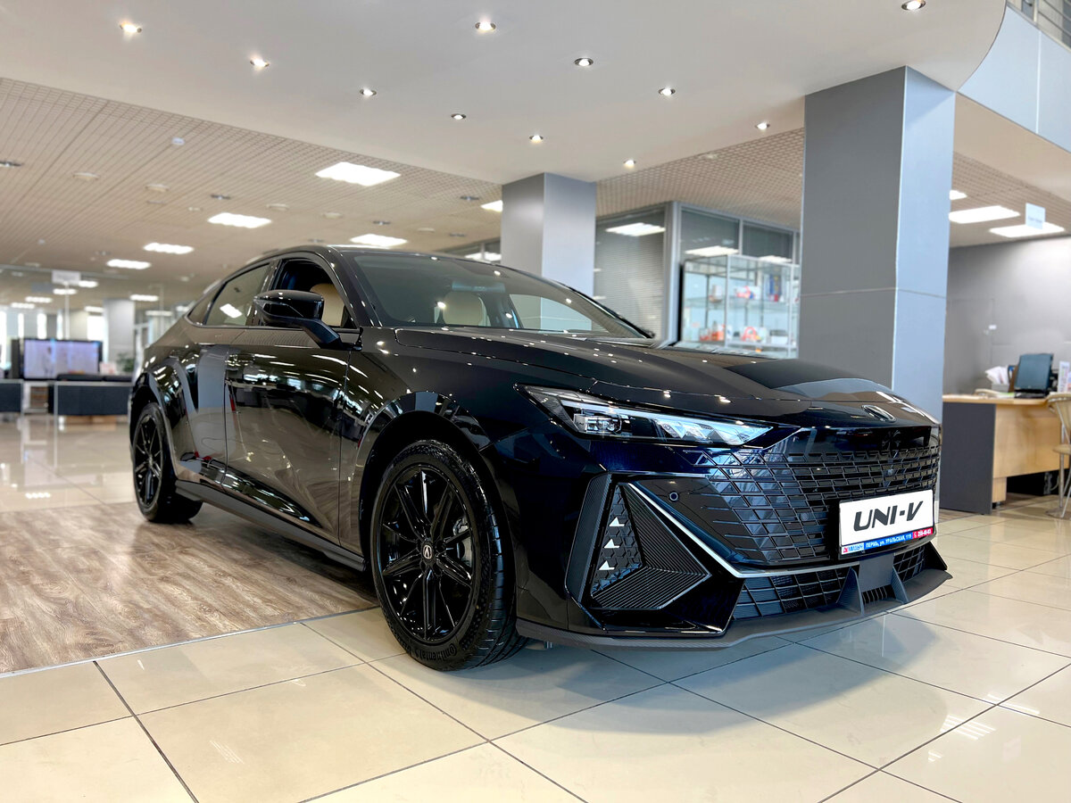 CHANGAN UNI-V в наличии в Демидыче! 