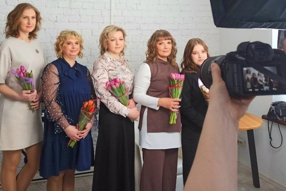     В первой фотосессии приняли участие 15 женщин. Фото: ВК «Помощь здесь. Пермский край».