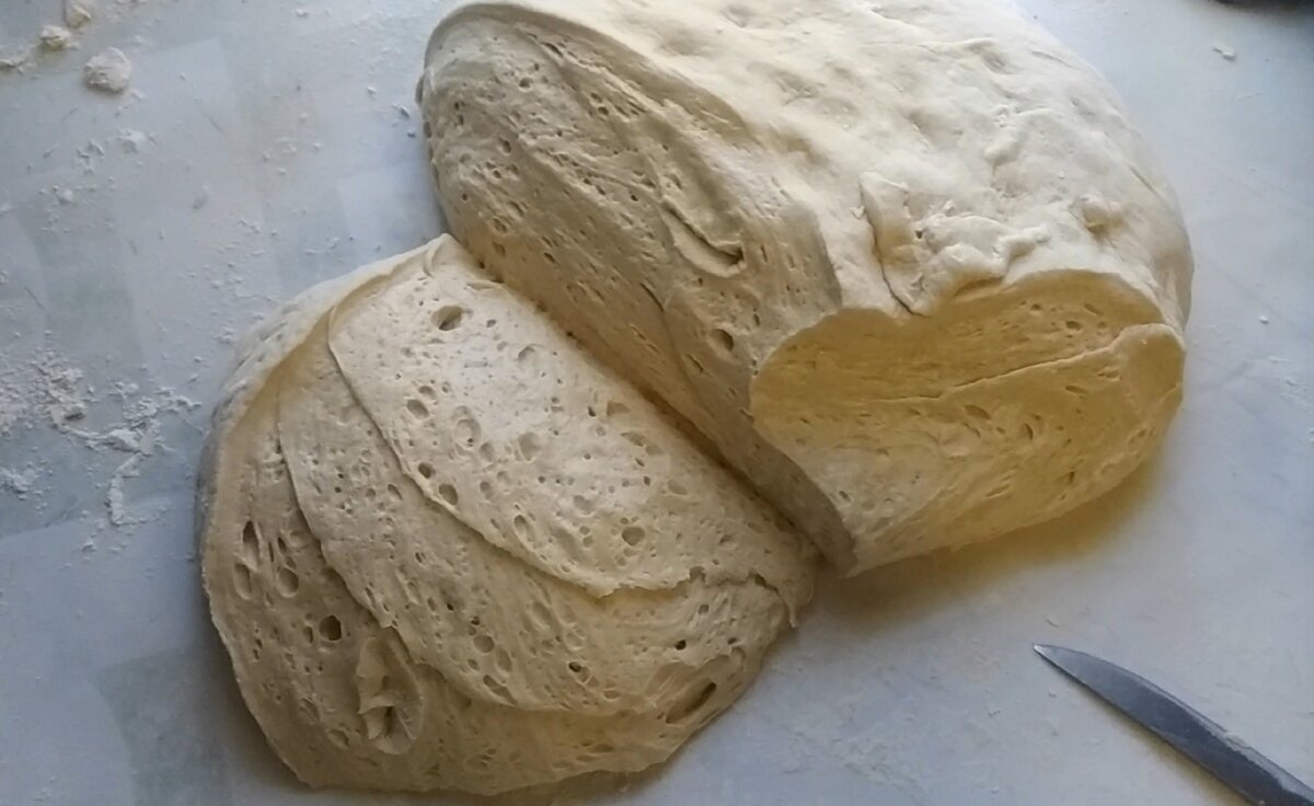 Пузырьки на разрезе - показатель готовности теста