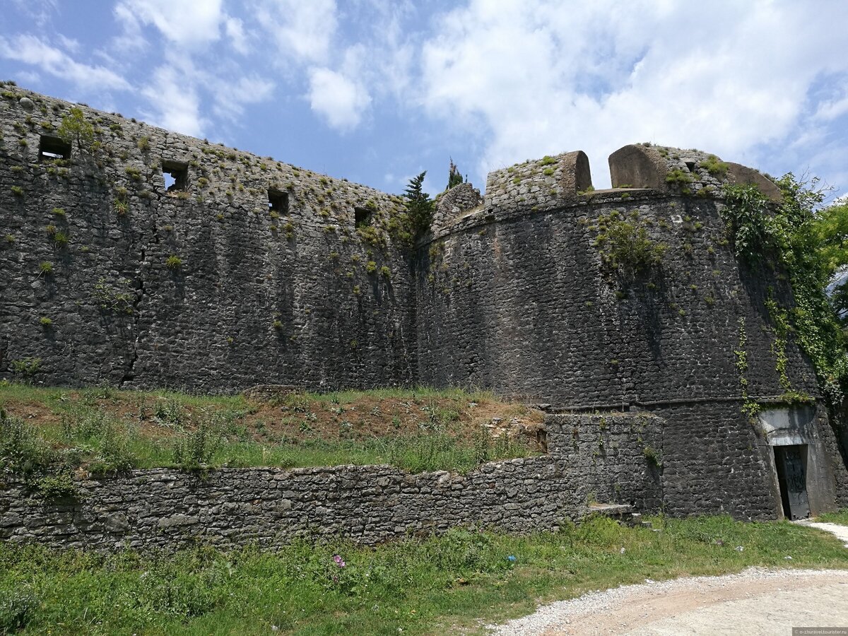 1020 го года. колизей муссолини рим. аполлинарий васнецов тохтамыша. борщевский мужской монастырь 1614-16 гг. 1020 го года.