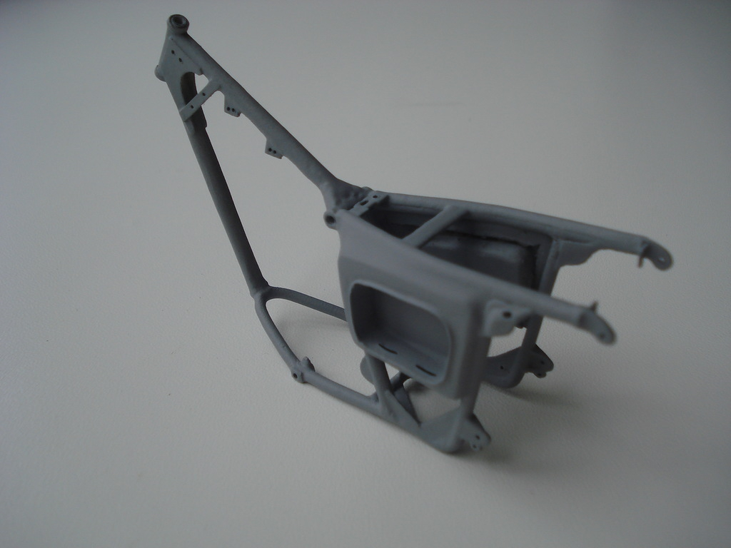 заметьте-что все крепления, все отверстия-все на месте. Проработка детальнейшая. Поверьте мне-я Юпитер-5 за молодость раз 300 собирал и собирал)