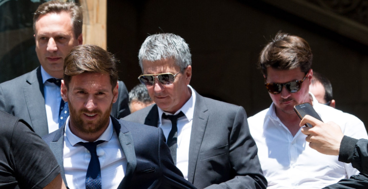 Отец Лионеля может оказать влияние на решение игрока