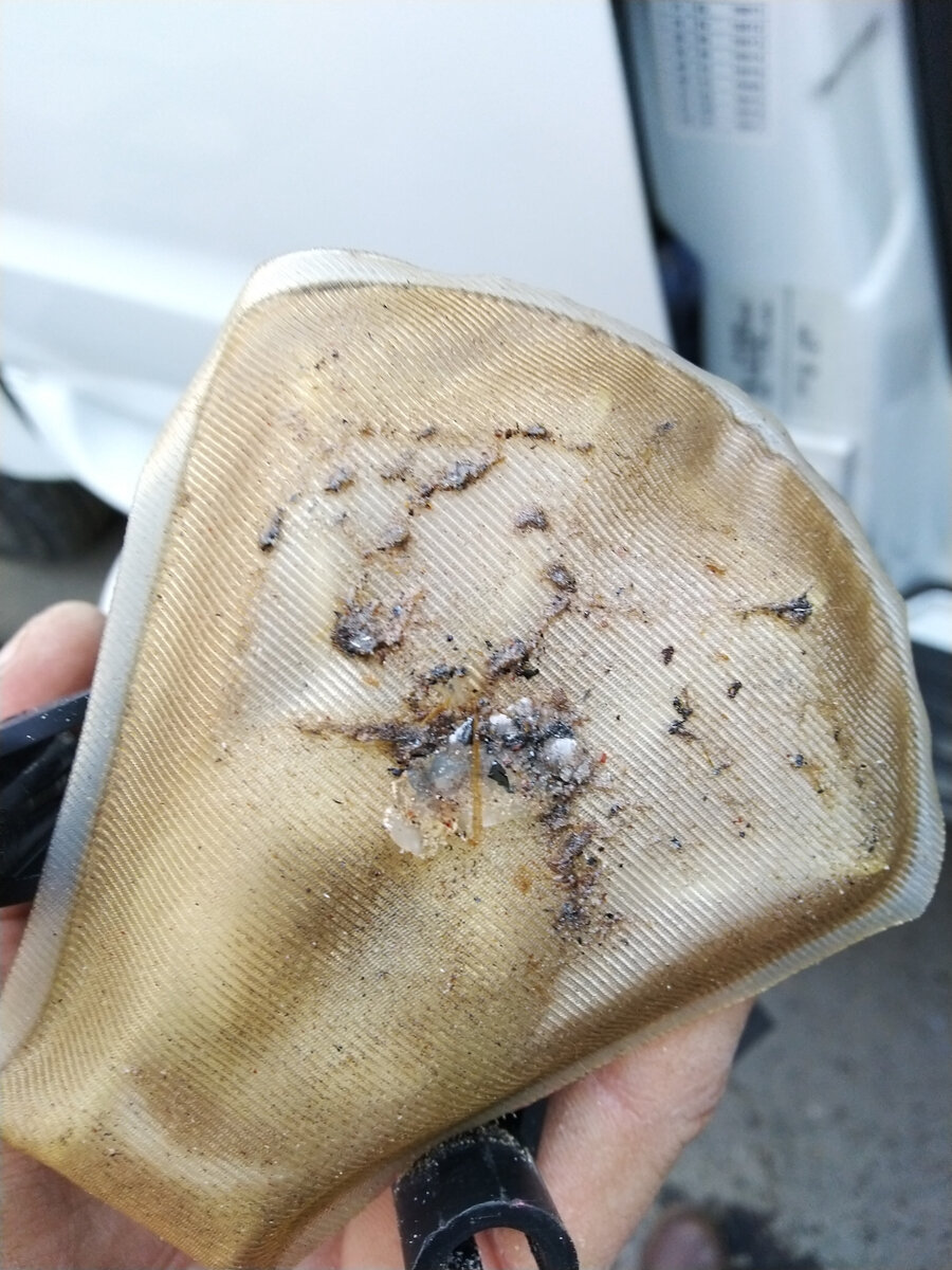 Фильтр насоса снизу