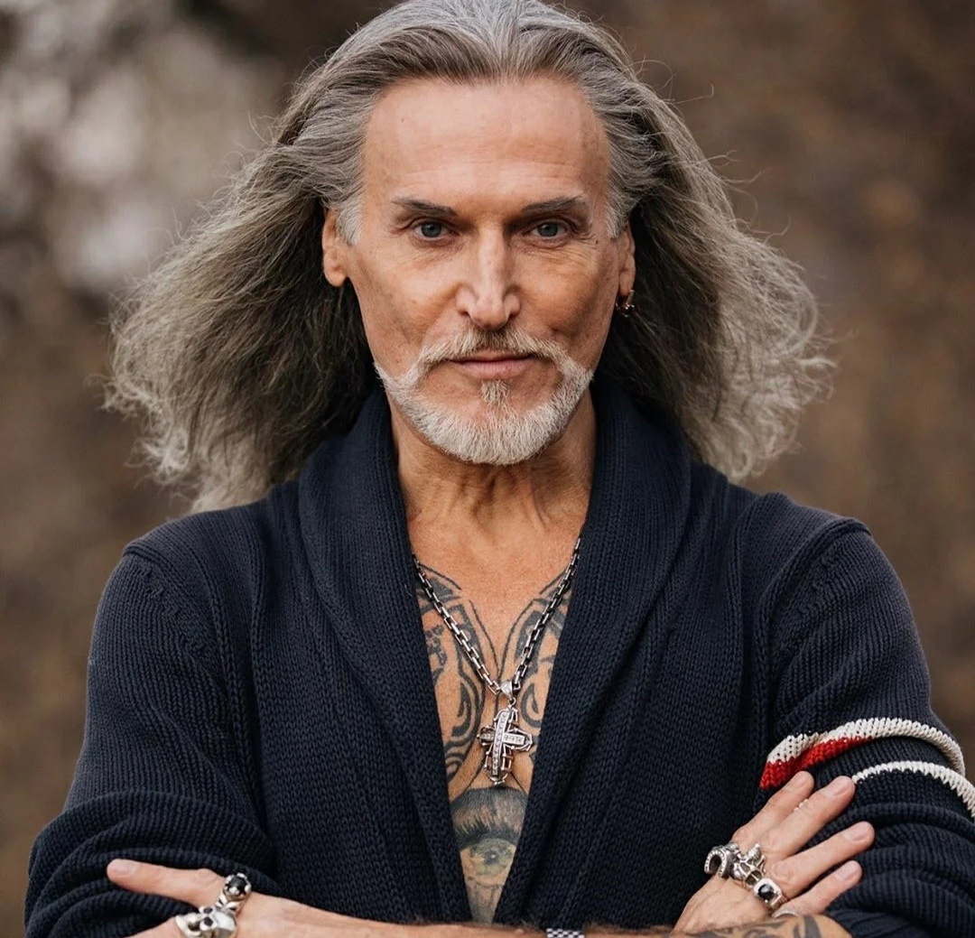 Дебил во всей красе)))