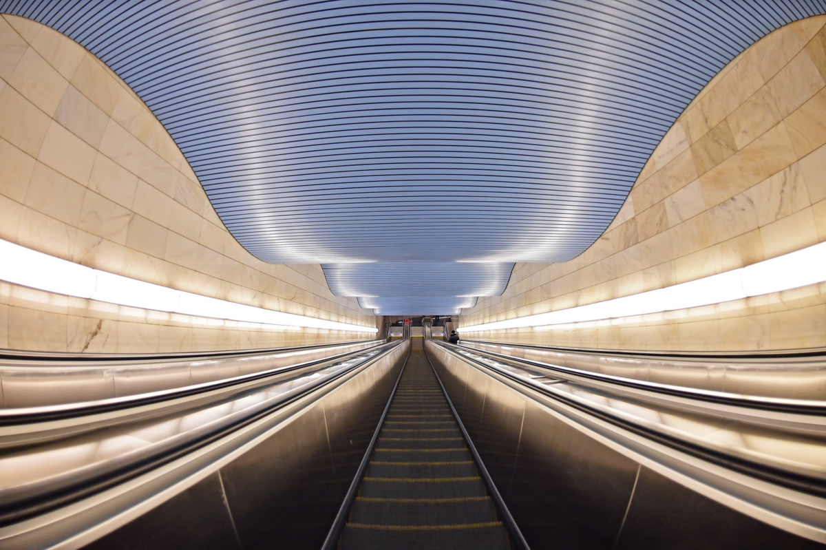 Future metro. Станция деловой центр БКЛ. Станция деловой центр БКЛ метро платформа. Деловой центр (станция метро, большая Кольцевая линия). Метро деловой центр БКЛ.