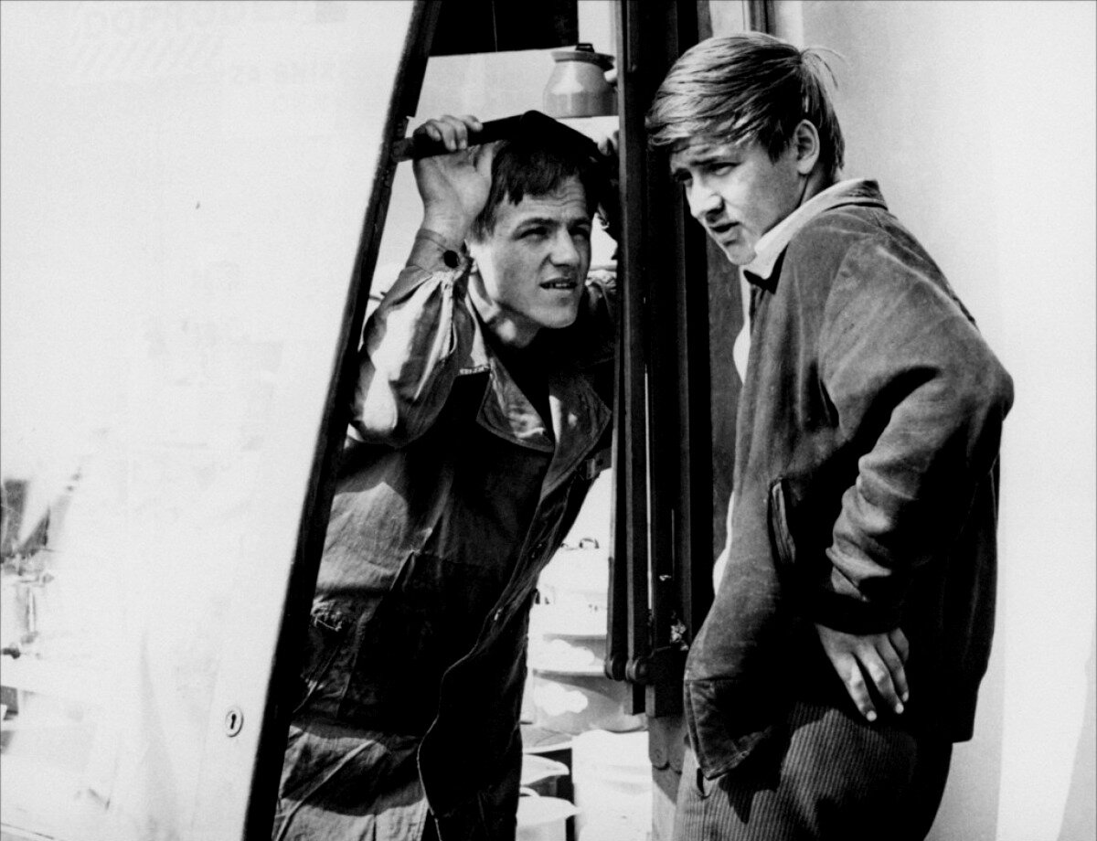 Кадр из фильма "Черный Петр"