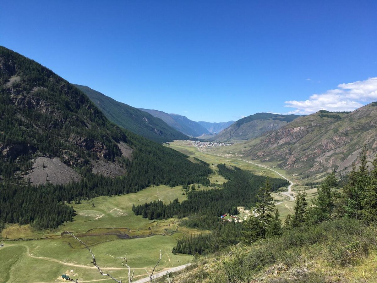 Алтай 2020. Красиво, но телефон в этом месте пригодится только для фотографирования.