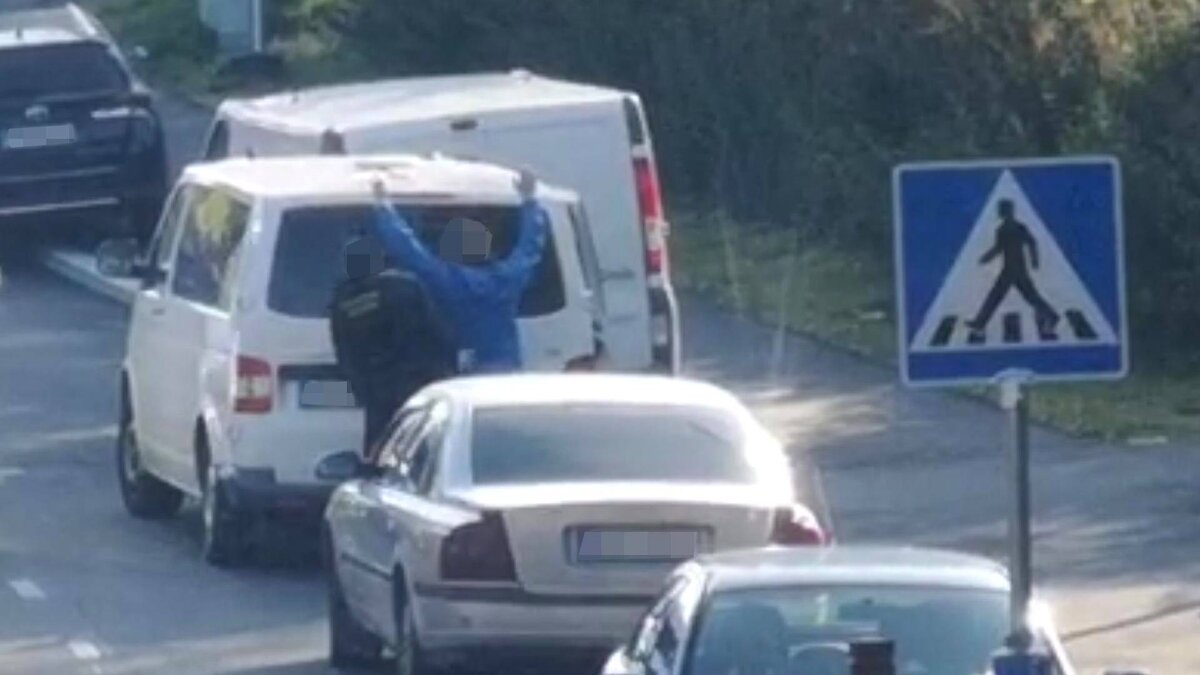 В ходе операции задержано 20 человек. Фото: читатель Илта-Саномат