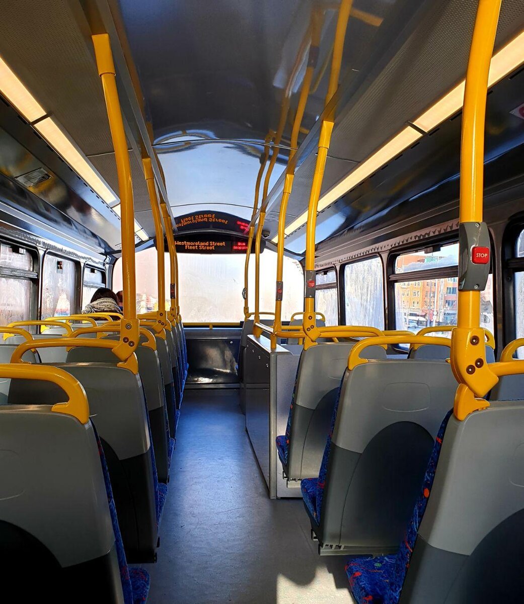 Второй этаж автобуса