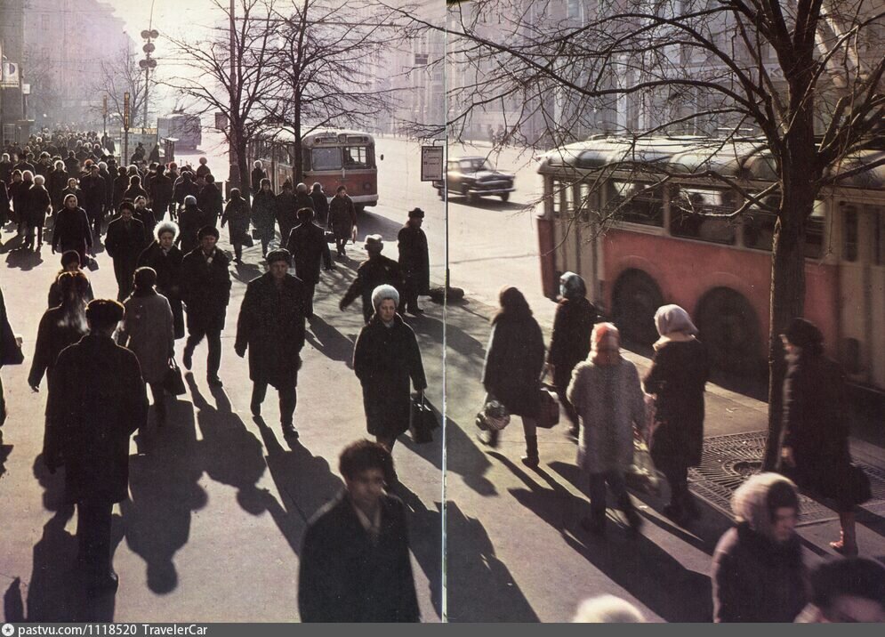 Ссср - чехословакия хоккей чемпионат мира 1970. Солнце в москве 1972. Сборная канады 1972. Гражданская оборона 1972. Сборная канады по хоккею 1972.