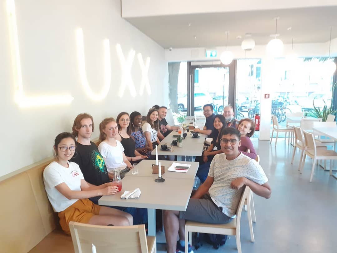 Разговорный клуб в городе Маннхайм, где мы общаемся на разных иностранных языках. В большинстве своем на немецком и английском