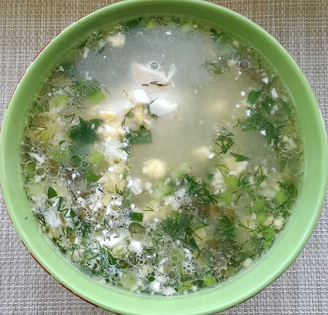 Зеленый суп с яйцом. Фото автора "Кулинарные премудрости".