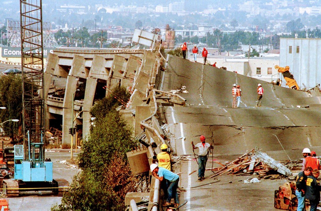 Последствия природных землетрясений. Фото взято из открытых источников